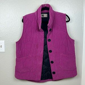 Habitat Clothes to Live In Magenta Quilted Vest Size S Pockets Corduroy Buttons